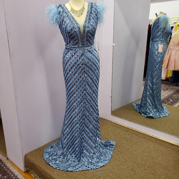 Nadias Blue sequin formal - Picture 1 of 8